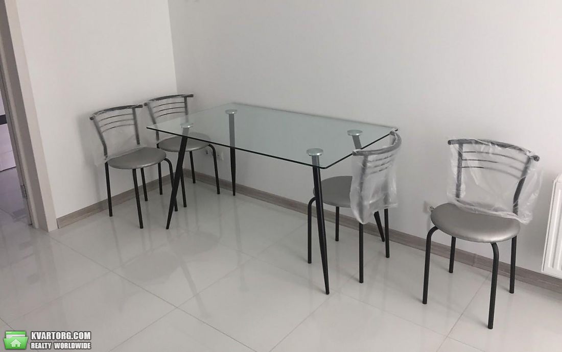 Rent out 3-room apartment. Киев,  Глубочицкая — photo 7