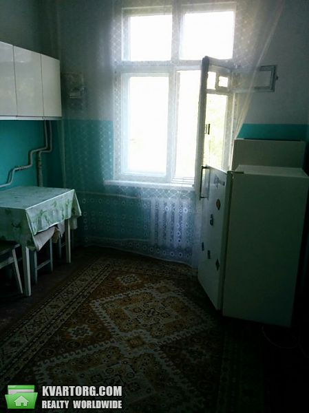 Sell 2-room apartment. Киев, Метростроевская — photo 2