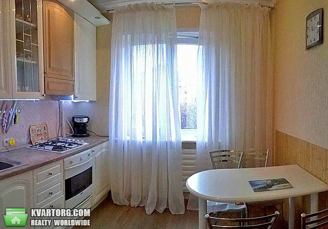 Rent out 3-room apartment. Киев,  Луначарского — photo 5