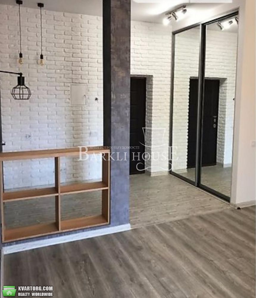 Rent out 2-room apartment. Киев, дегтярная — photo 6