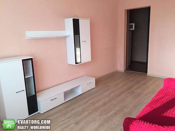 Rent out 3-room apartment. Киев,  Большая Васильковская — photo 1