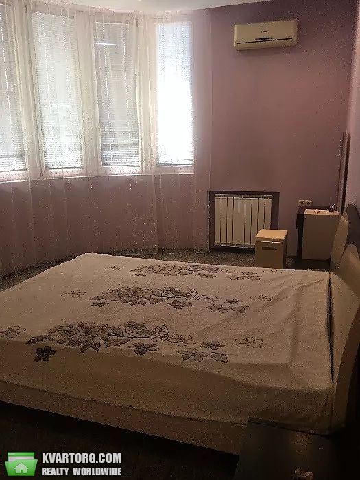Rent out 3-room apartment. Киев,  Липовая — photo 2
