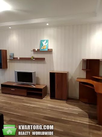Rent out 2-room apartment. Киев,  Вербицкого — photo 1