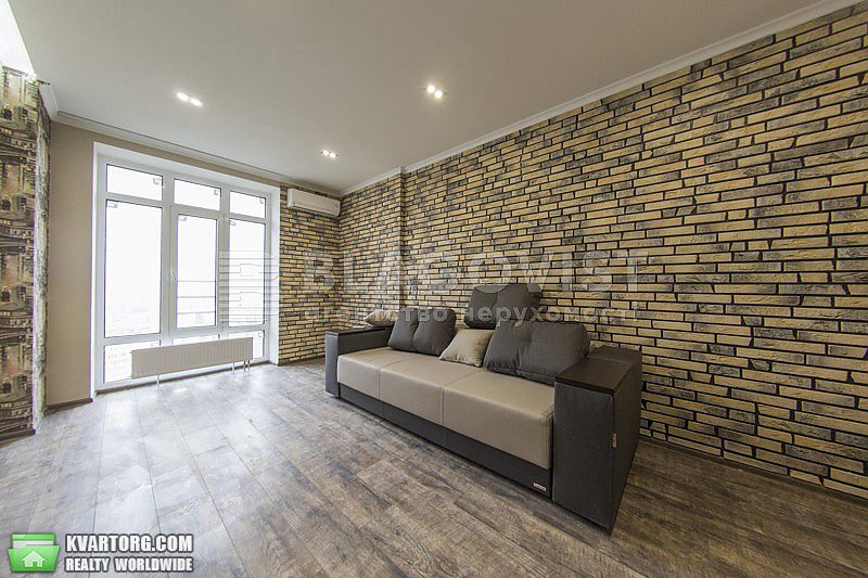 Rent out 2-room apartment. Киев,  Белорусская — photo 3