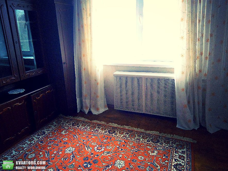 Rent out 3-room apartment. Киев,  Васильковская — photo 1