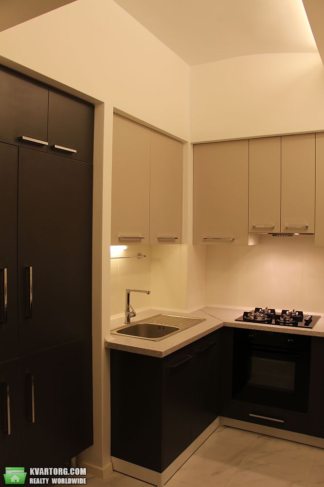 Rent out 2-room apartment. Киев,  Михайловская — photo 6