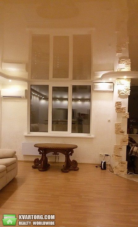 продам 2-комнатную квартиру. Киев,   Танковая - фото 1