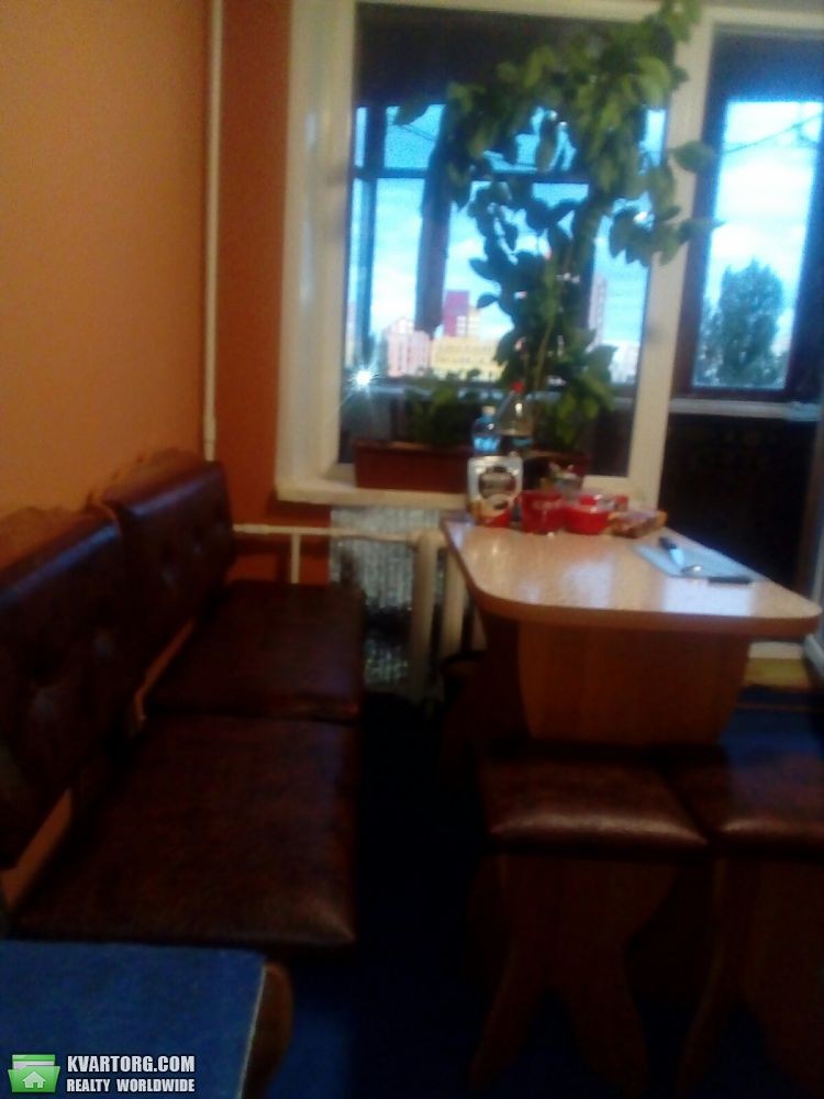 Rent out 2-room apartment. Киев, тычыны — photo 4