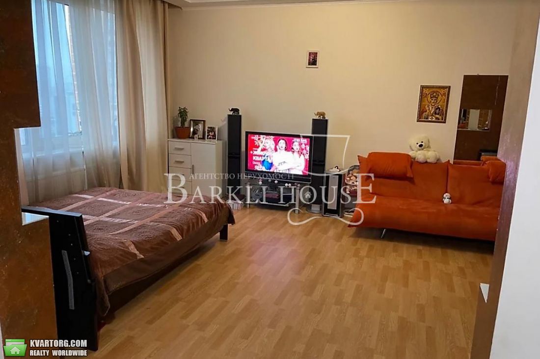 Rent out 2-room apartment. Киев,  Барбюса — photo 2