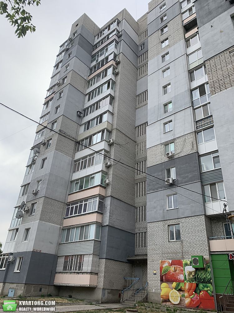 Sell 3-room apartment. Кировоград,  Победы пр — photo 1