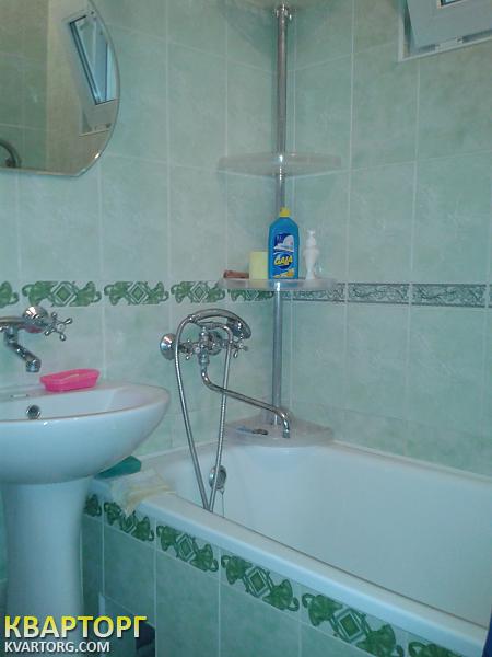 Rent out 2-room apartment. Киев, Телиги — photo 3