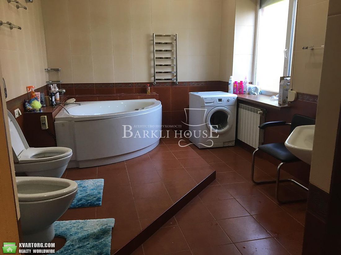 Rent out house. Киев,  Богатырская — photo 9