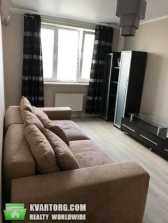 Rent out 3-room apartment. Киев,  Мельникова — photo 5