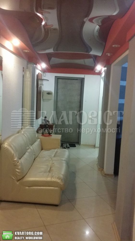Rent out 3-room apartment. Киев,  Межигорская — photo 4