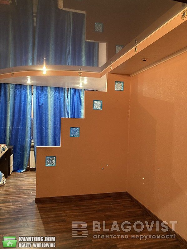 Rent out 2-room apartment. Киев, Милославская — photo 1