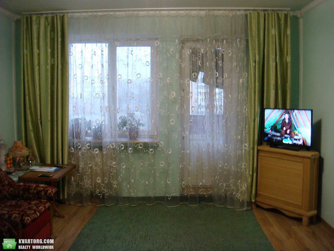 Sell 3-room apartment. Киев,  Симиренко — photo 1