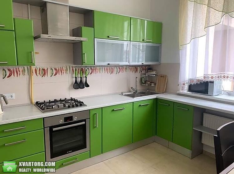Rent out 2-room apartment. Львов,  Черновола — photo 1