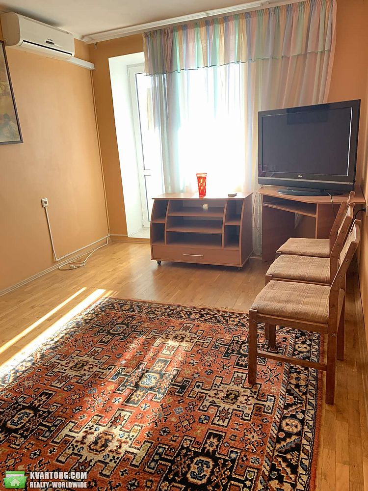 Rent out 2-room apartment. Ирпень, Антонова — photo 9