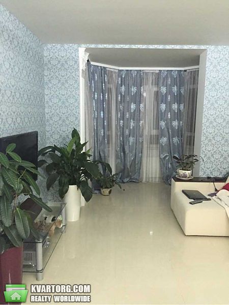 Rent out 2-room apartment. Киев, Дегтяревская — photo 2