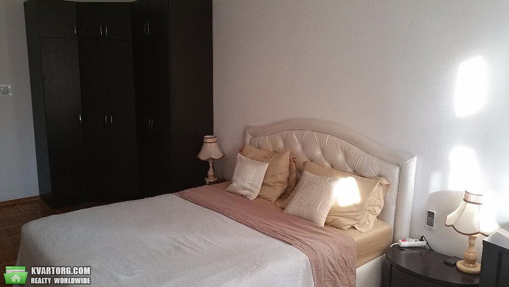 Rent out 3-room apartment. Киев,  Антоновича — photo 1