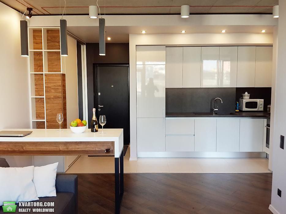 Rent out 1-room apartment. Киев,  Ломоносова — photo 1