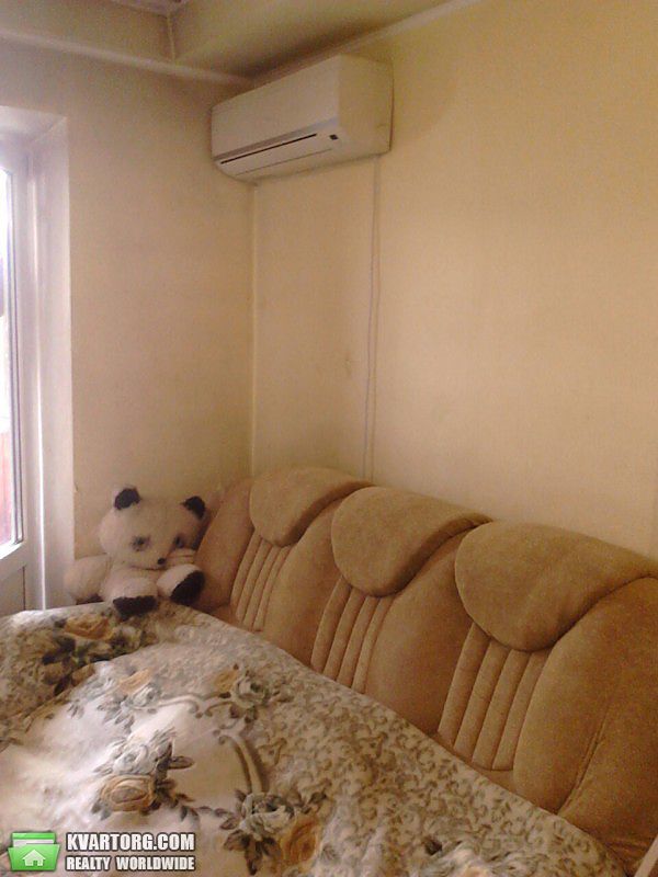 Rent out 1-room apartment. Киев, Кирилловская — photo 1