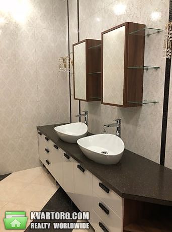 Rent out 3-room apartment. Киев,  Крещатик — photo 5