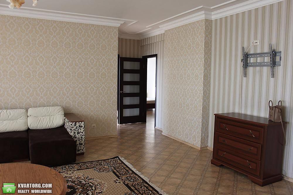 Rent out 3-room apartment. Киев,  Героев Сталинграда пр — photo 4