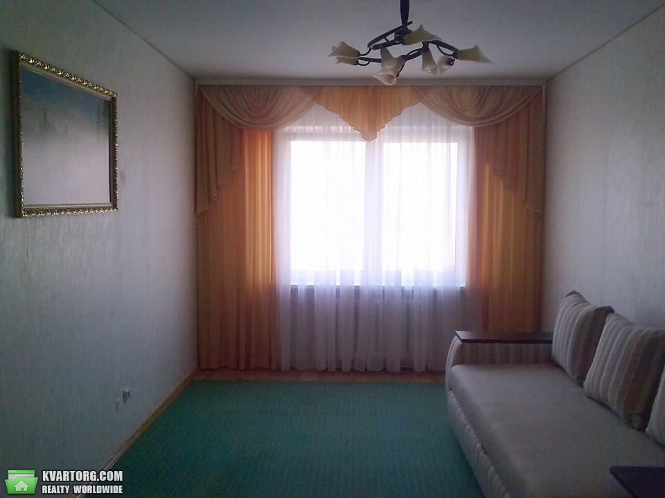 Rent out 2-room apartment. Киев,  Милославская — photo 2