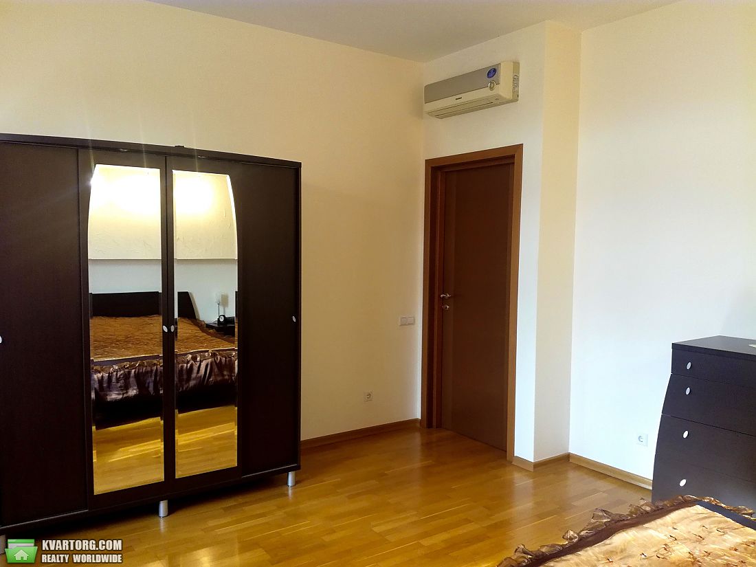 Rent out 3-room apartment. Киев,  Владимирская — photo 8