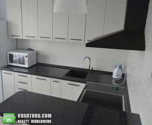 Rent out 3-room apartment. Киев,  Хорольская — photo 1