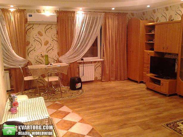 Sell 1-room apartment. Киев,  Владимирская — photo 1