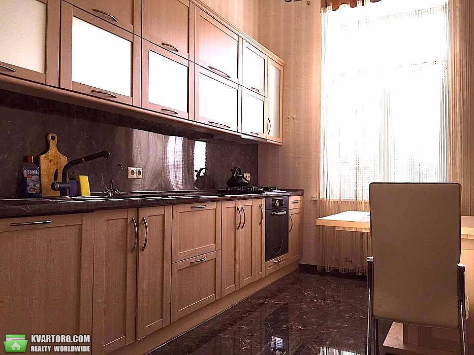 Rent out 2-room apartment. Киев, Мазепы — photo 4