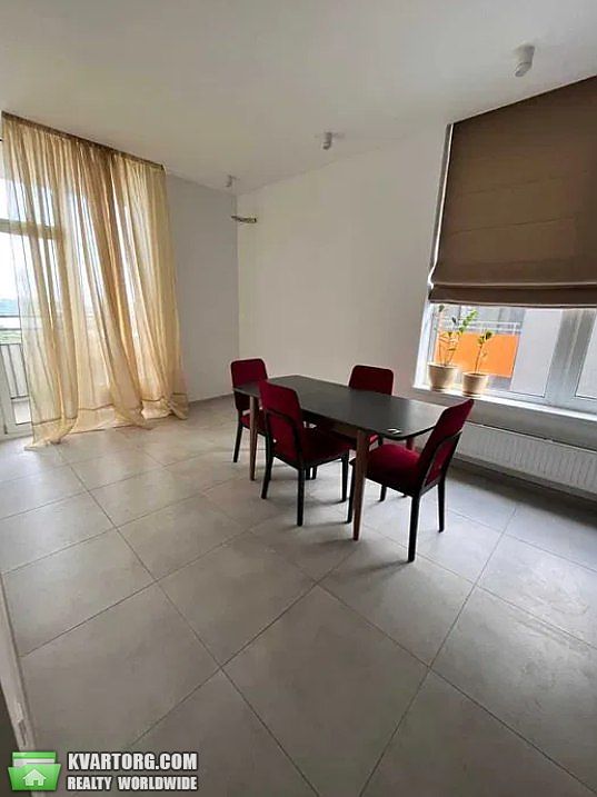 Rent out 3-room apartment. Киев, Днепровская набережная — photo 1