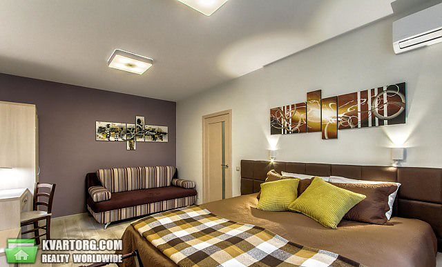 Rent out 1-room apartment. Киев,  Крещатик — photo 2