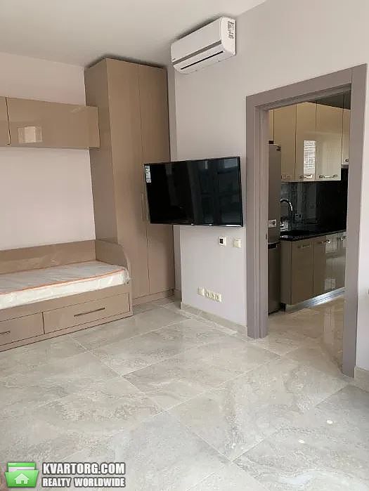 Rent out 1-room apartment. Киев, Евгения Коновальца — photo 5