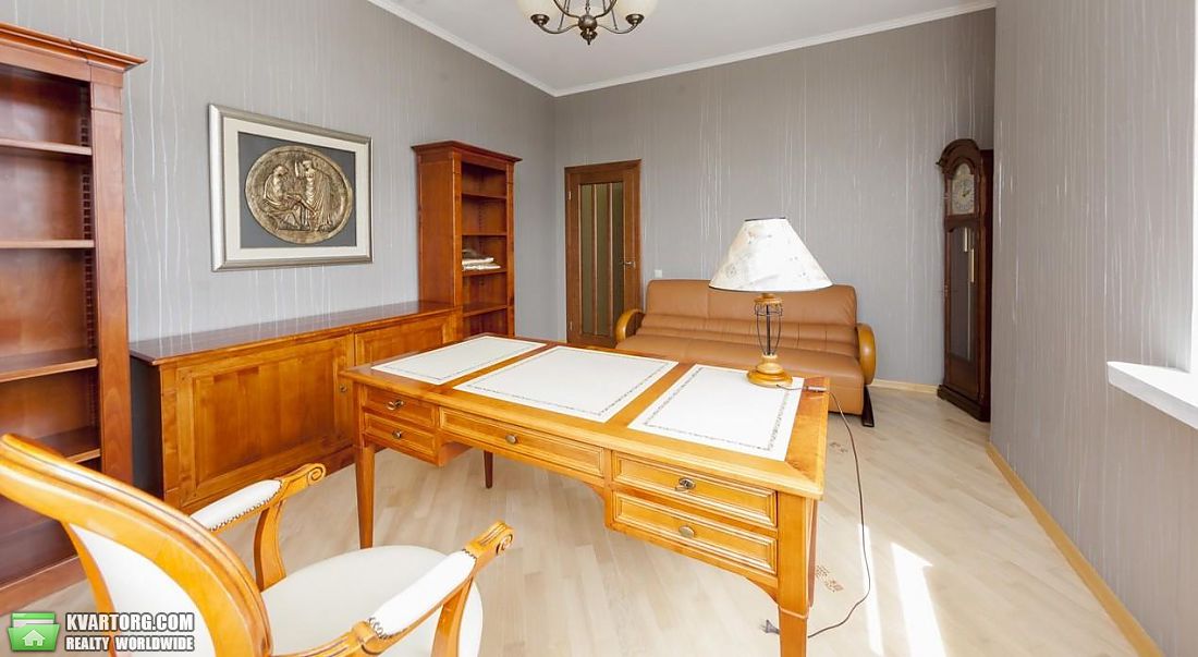Rent out 3-room apartment. Киев, бульвар Леси Украинки — photo 2