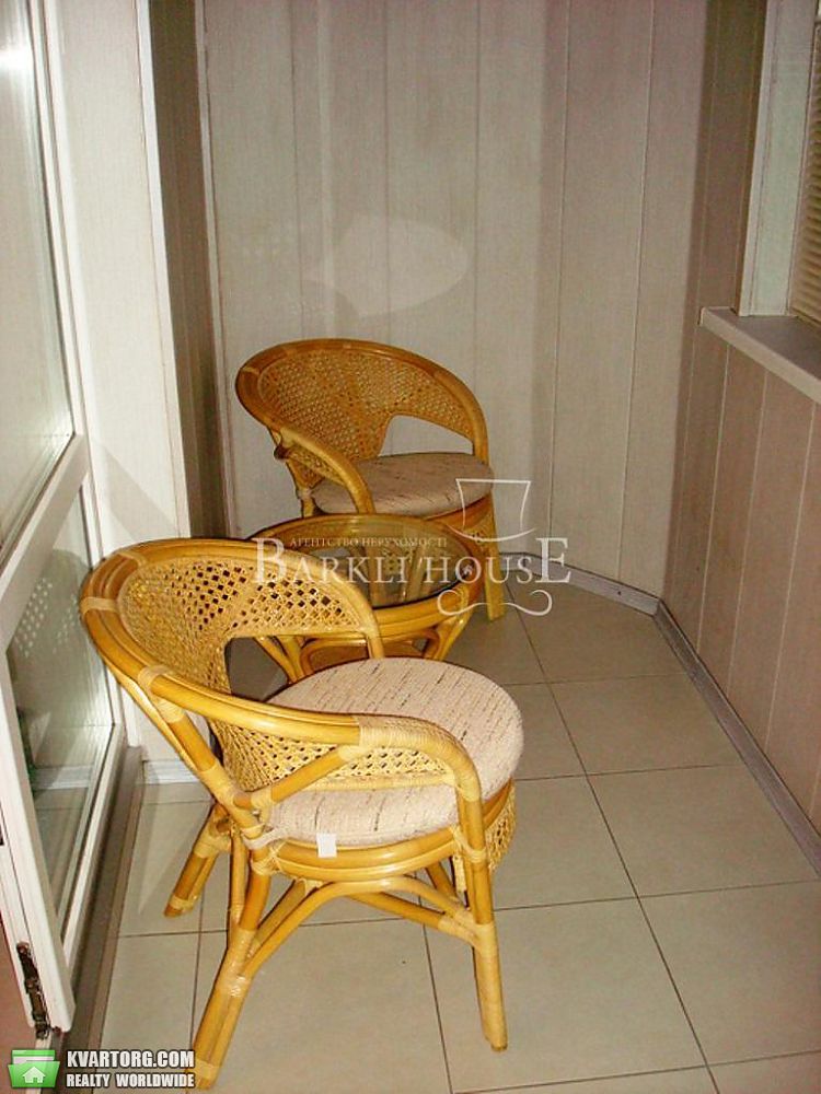 Rent out 3-room apartment. Киев,  Дмитриевская — photo 9