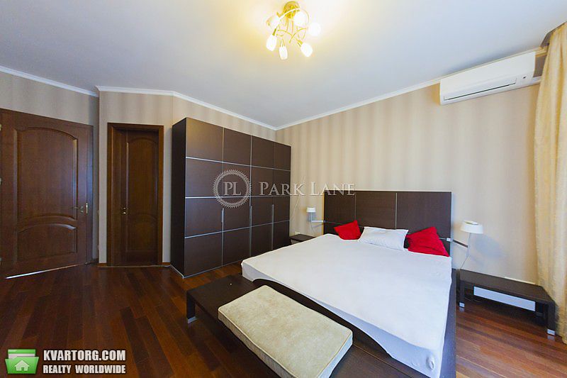 Rent out 4-room apartment. Киев,  Старонаводницкая — photo 4