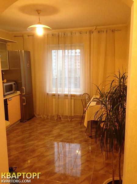 Sell 2-room apartment. Киев,  Эрнста — photo 2