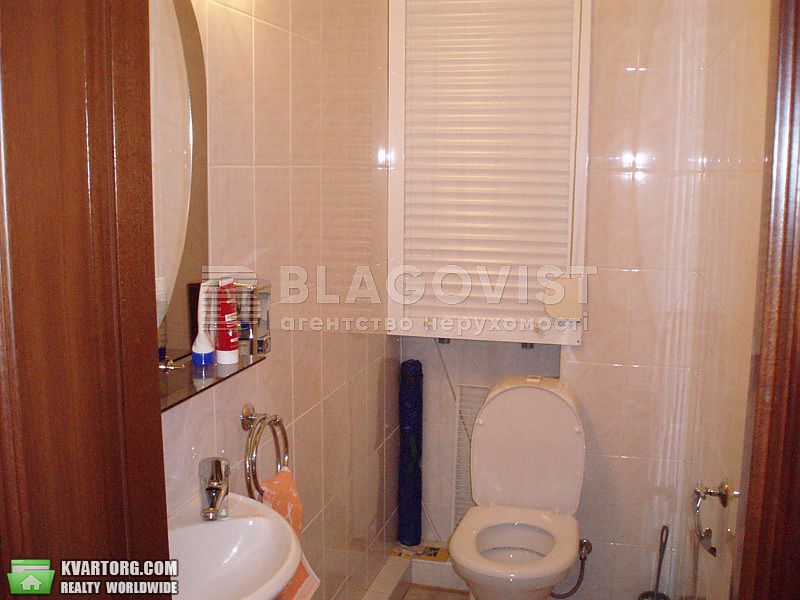 Sell 2-room apartment. Киев,  Воровского — photo 3