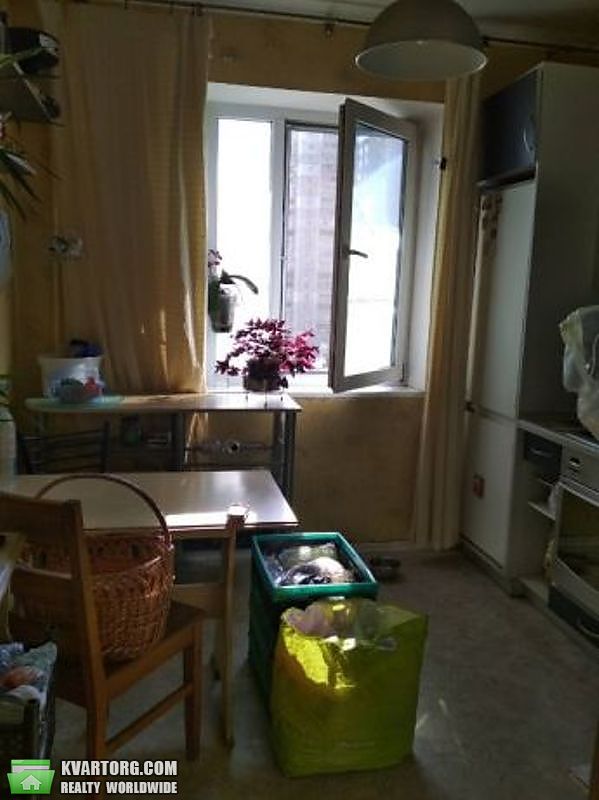 Sell 2-room apartment. Киев,  Декабристов — photo 1