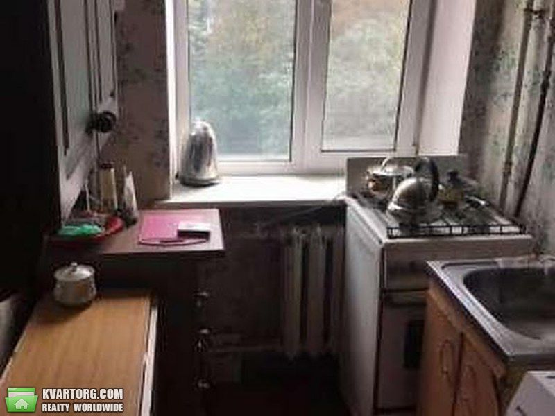 Sell 2-room apartment. Киев,  Набережно-Крещатикская — photo 2