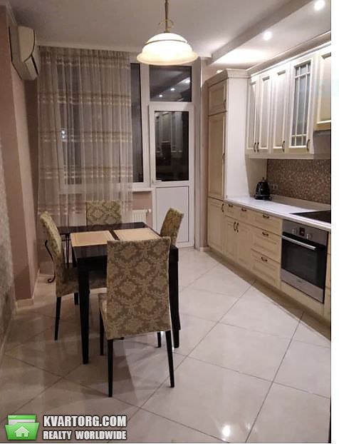 Rent out 2-room apartment. Киев, Сикорского — photo 3