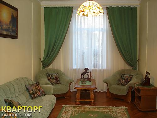 Rent out 3-room apartment. Киев,  Крутой спуск — photo 1