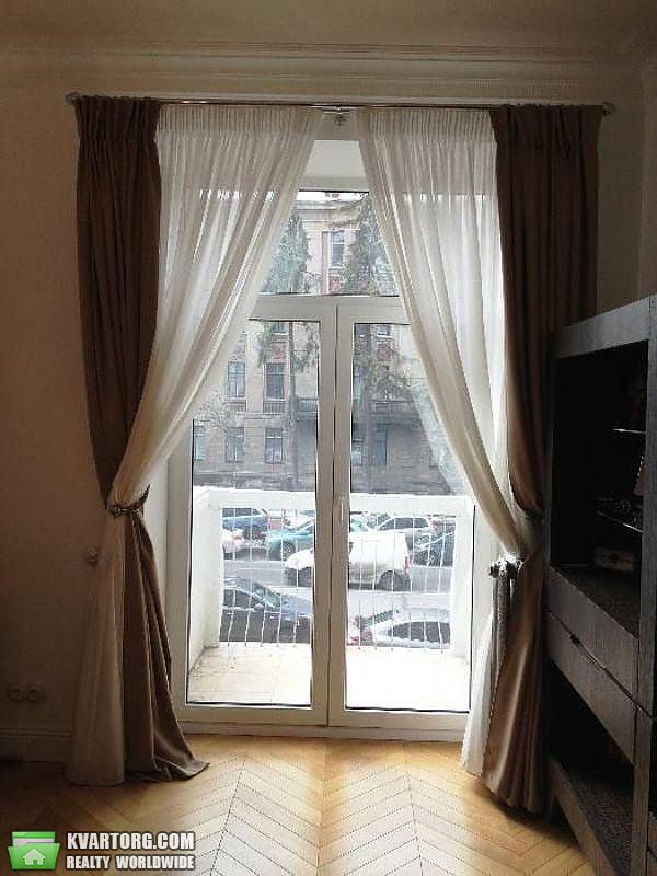 Rent out 2-room apartment. Киев,  Институтская — photo 4