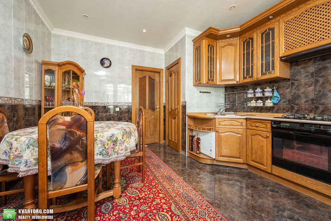 Rent out 3-room apartment. Киев,  Шелковичная — photo 6