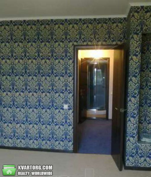 Rent out house. Киев, Весенняя — photo 1