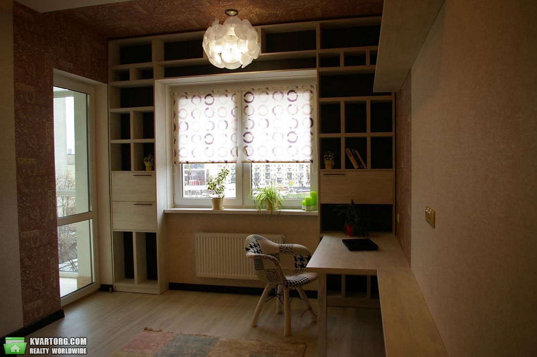 Rent out 3-room apartment. Киев,  Златоустовская — photo 8