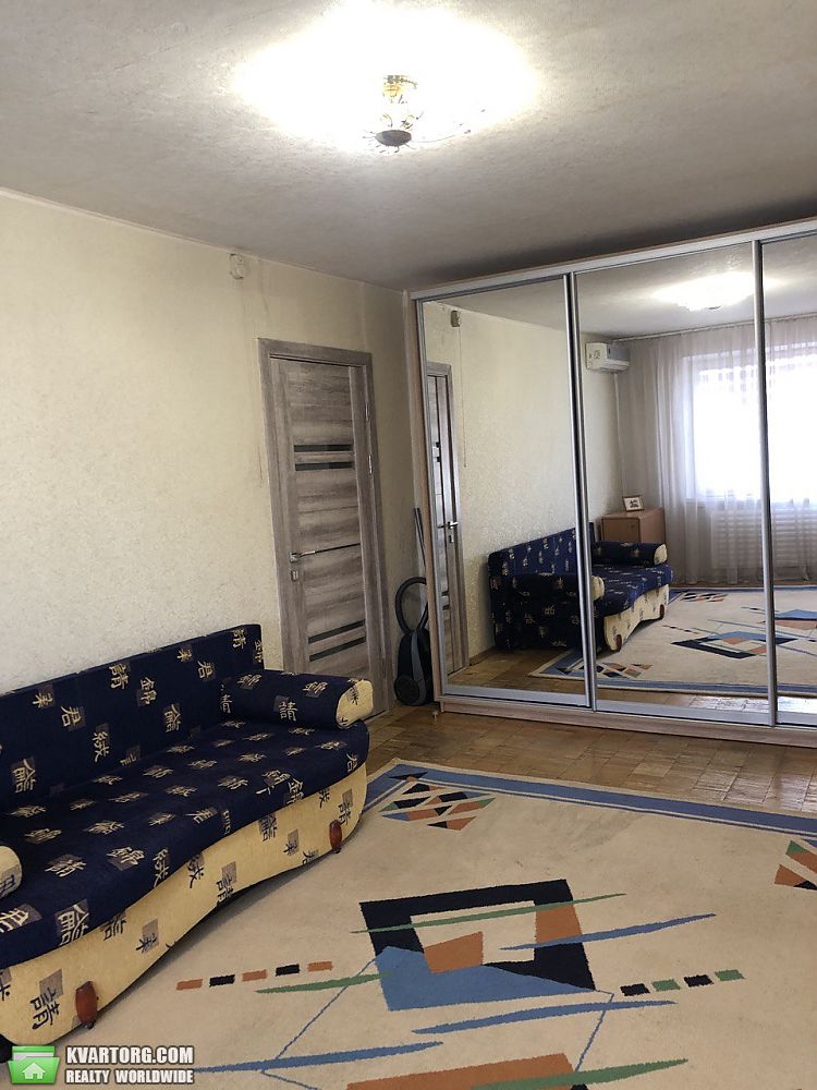 Rent out 2-room apartment. Киев, Демеевская — photo 1